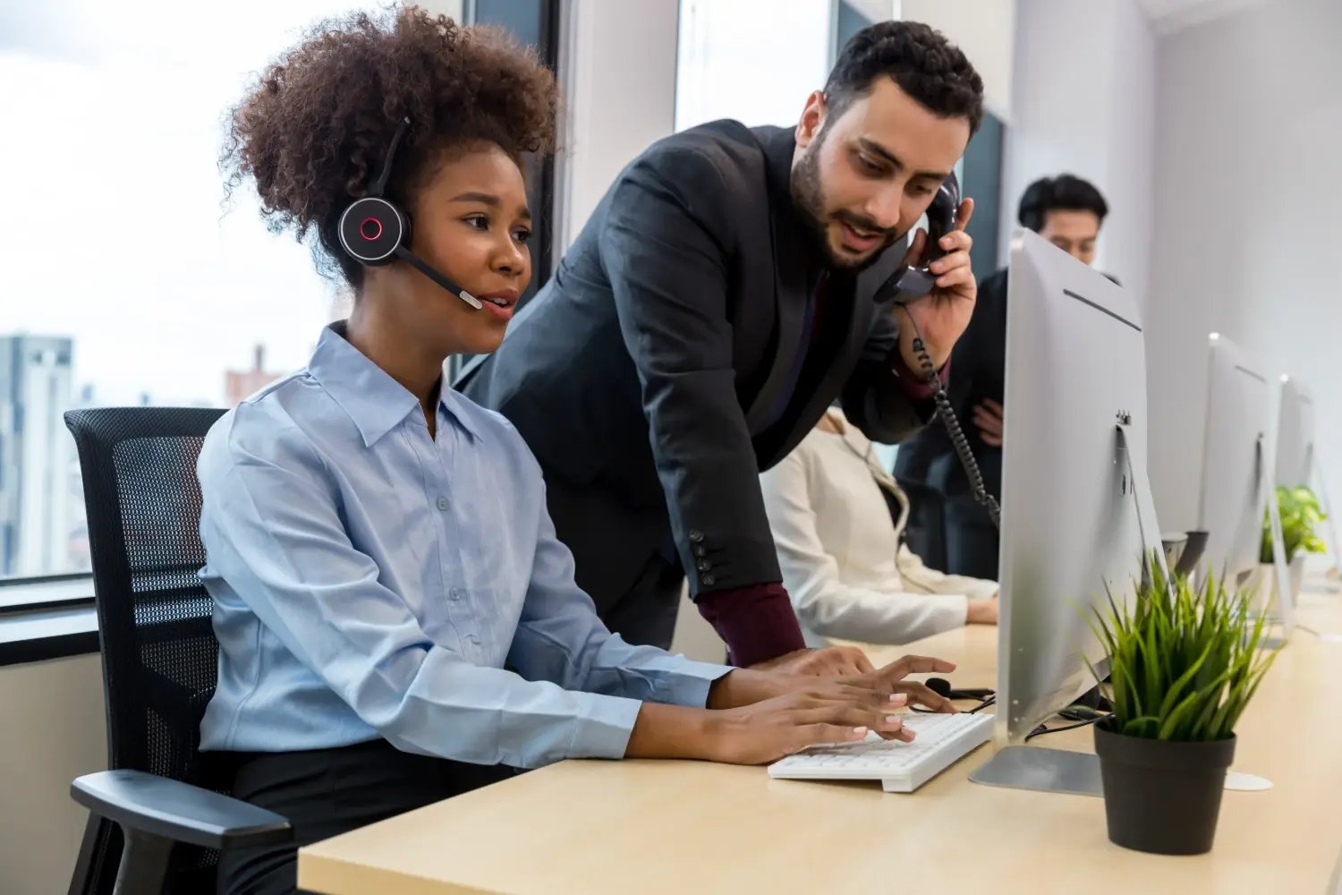 how does video interpreting work